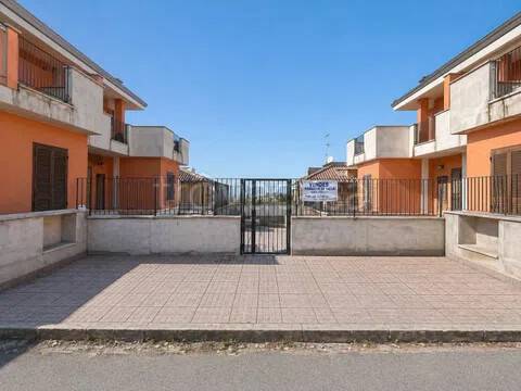 casa indipendente in vendita a Mentana