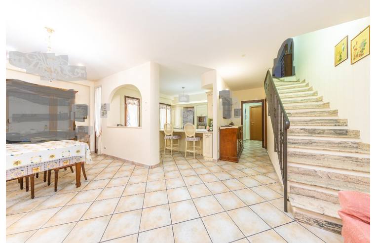 casa indipendente in vendita a Mentana