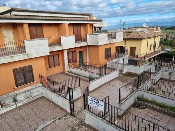 casa indipendente in vendita a Mentana