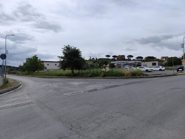 terreno edificabile in vendita a Mentana