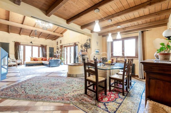 casa indipendente in vendita a Mentana