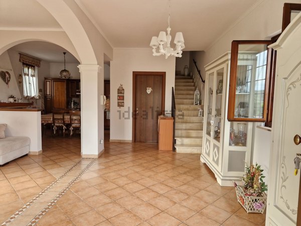 casa indipendente in vendita a Mentana