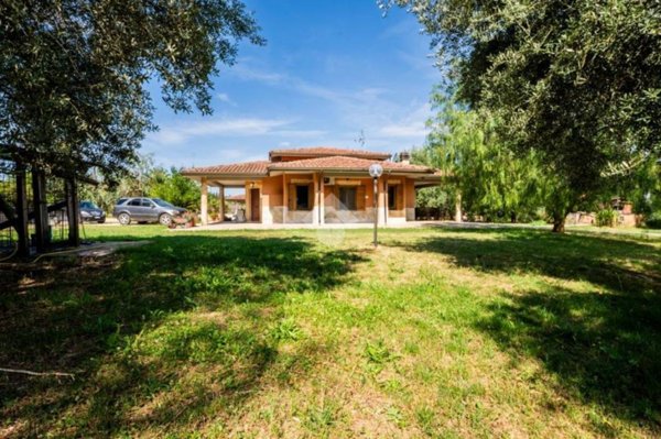 casa indipendente in vendita a Mentana