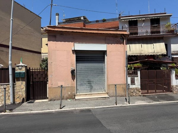 negozio in vendita a Mentana