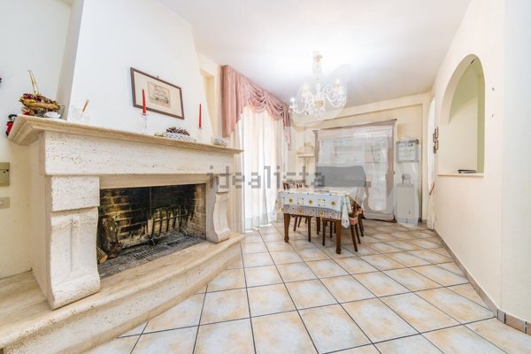 casa indipendente in vendita a Mentana