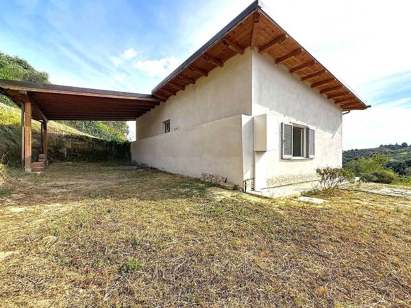 casa indipendente in vendita a Mentana