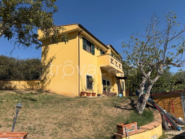 casa indipendente in vendita a Mentana