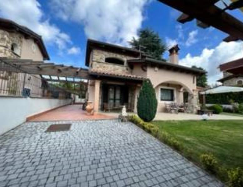 casa indipendente in vendita a Monte Compatri in zona Molara
