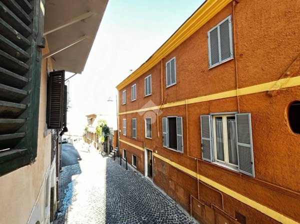 appartamento in vendita a Monte Compatri in zona Pantano