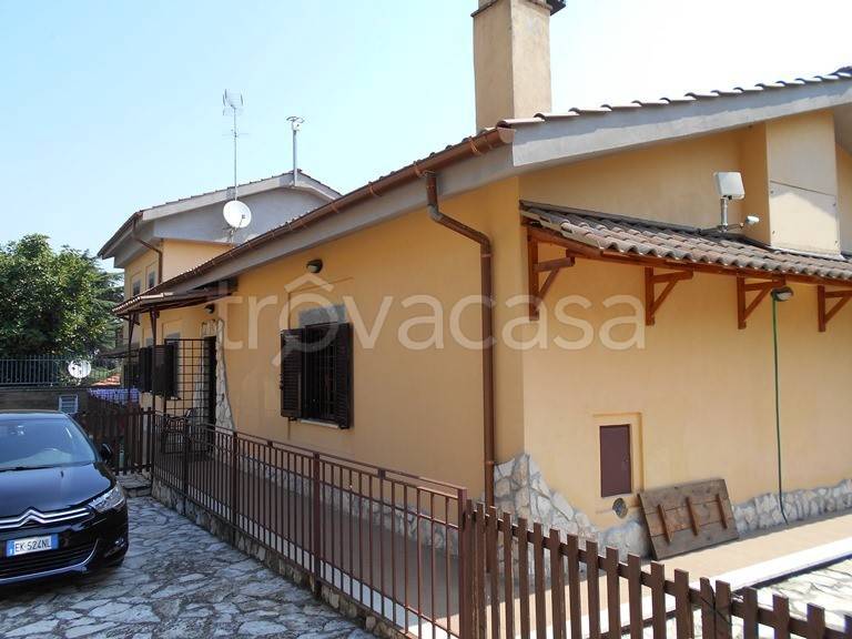 casa indipendente in vendita a Monte Compatri