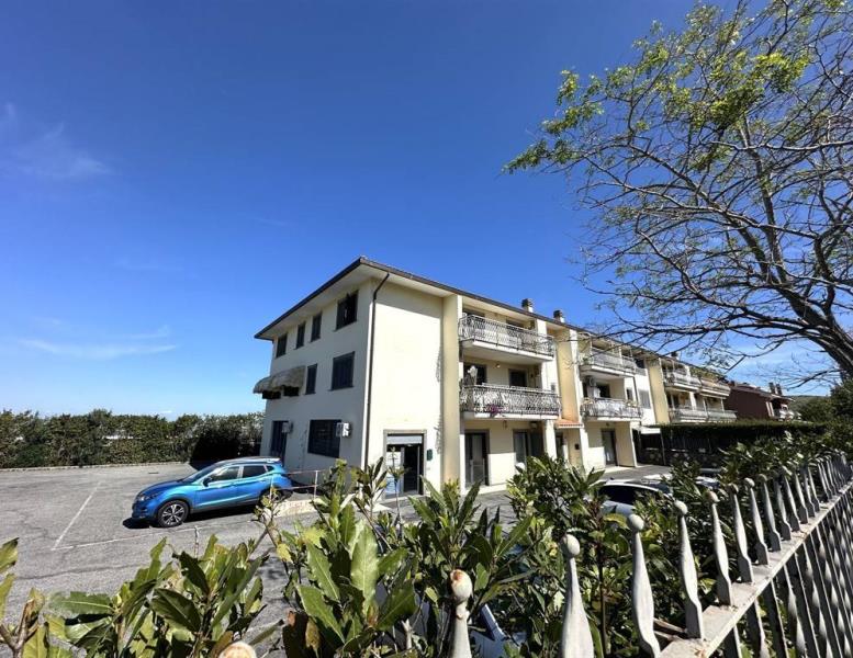appartamento in vendita a Monte Compatri in zona Laghetto