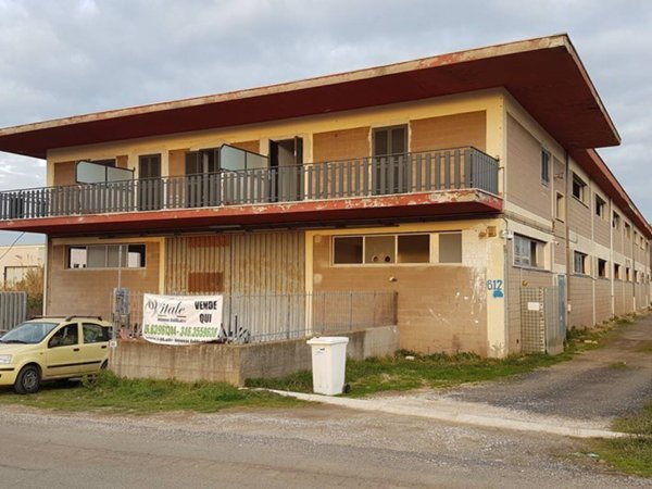 capannone in vendita a Monte Compatri in zona Laghetto