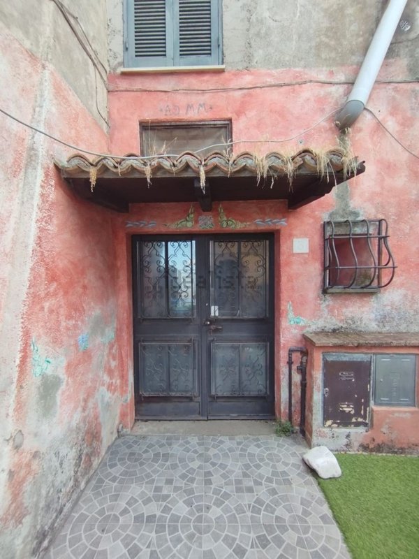 locale commerciale in vendita a Monte Compatri