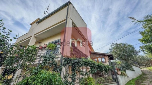 casa indipendente in vendita a Monte Compatri