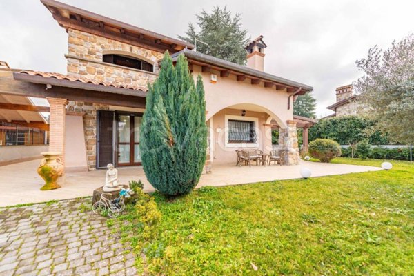 casa indipendente in vendita a Monte Compatri in zona Molara