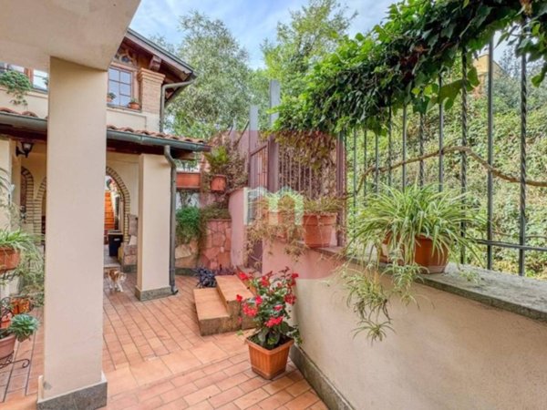 casa indipendente in vendita a Monte Compatri in zona Laghetto