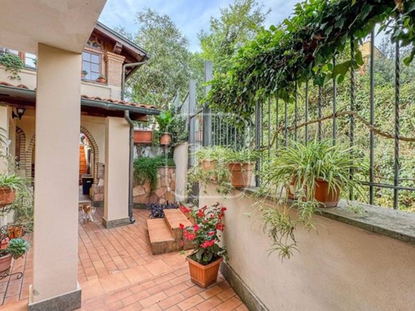 casa indipendente in vendita a Monte Compatri in zona Laghetto