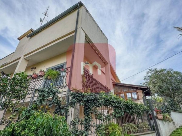 casa indipendente in vendita a Monte Compatri in zona Laghetto