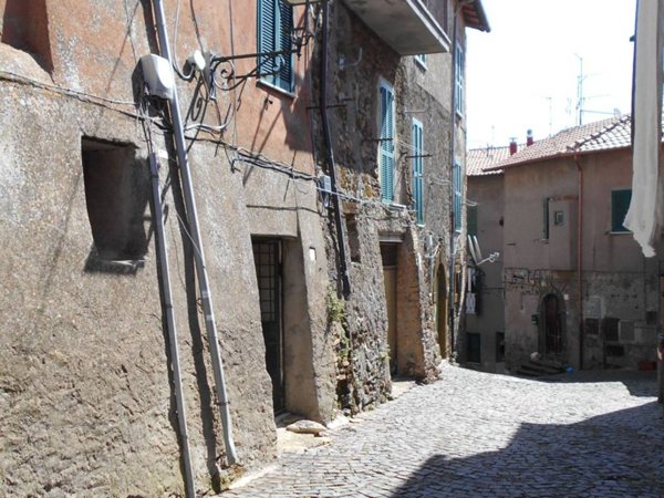locale commerciale in vendita a Monte Compatri