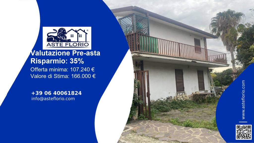 appartamento in vendita a Monte Compatri in zona Laghetto