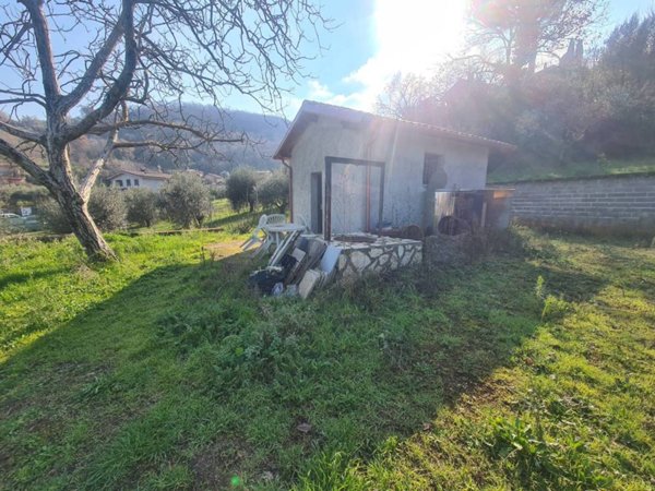 locale commerciale in vendita a Monte Compatri