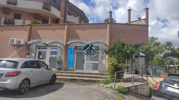 appartamento in vendita a Monte Compatri in zona Laghetto