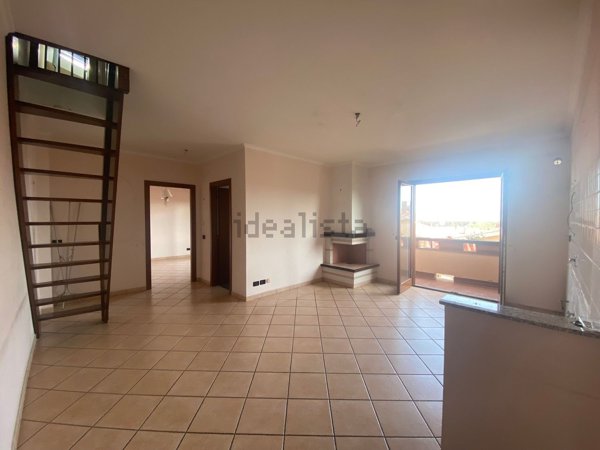appartamento in vendita a Monte Compatri in zona Laghetto