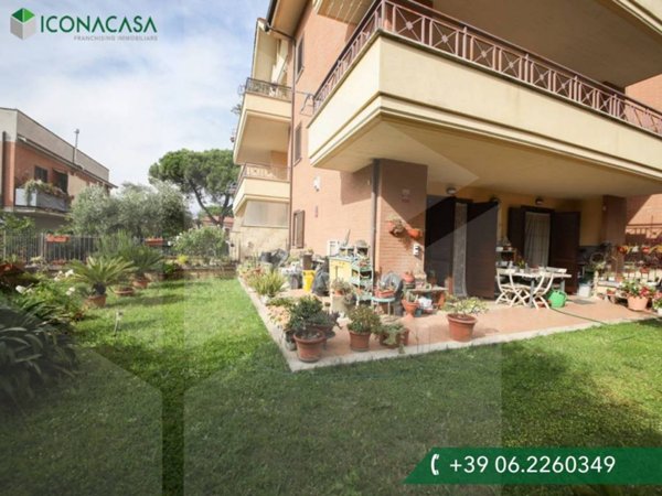 appartamento in vendita a Monte Compatri in zona Laghetto
