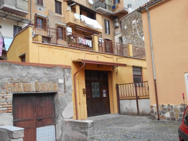 locale commerciale in vendita a Monte Compatri