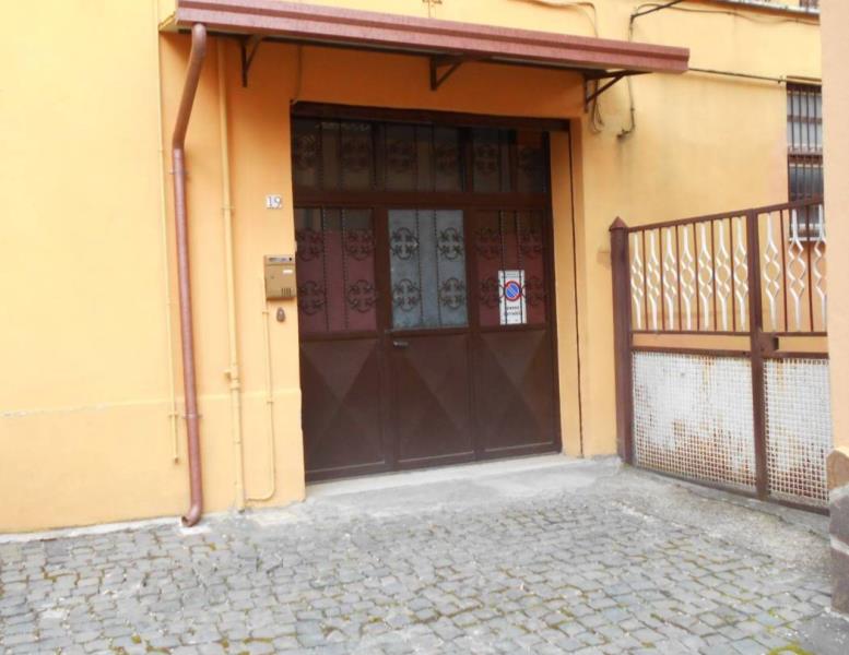 locale commerciale in vendita a Monte Compatri