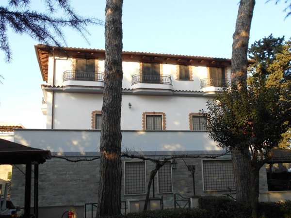 appartamento in vendita a Monte Compatri in zona Laghetto