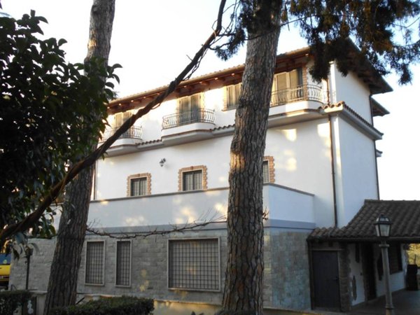 appartamento in vendita a Monte Compatri in zona Laghetto