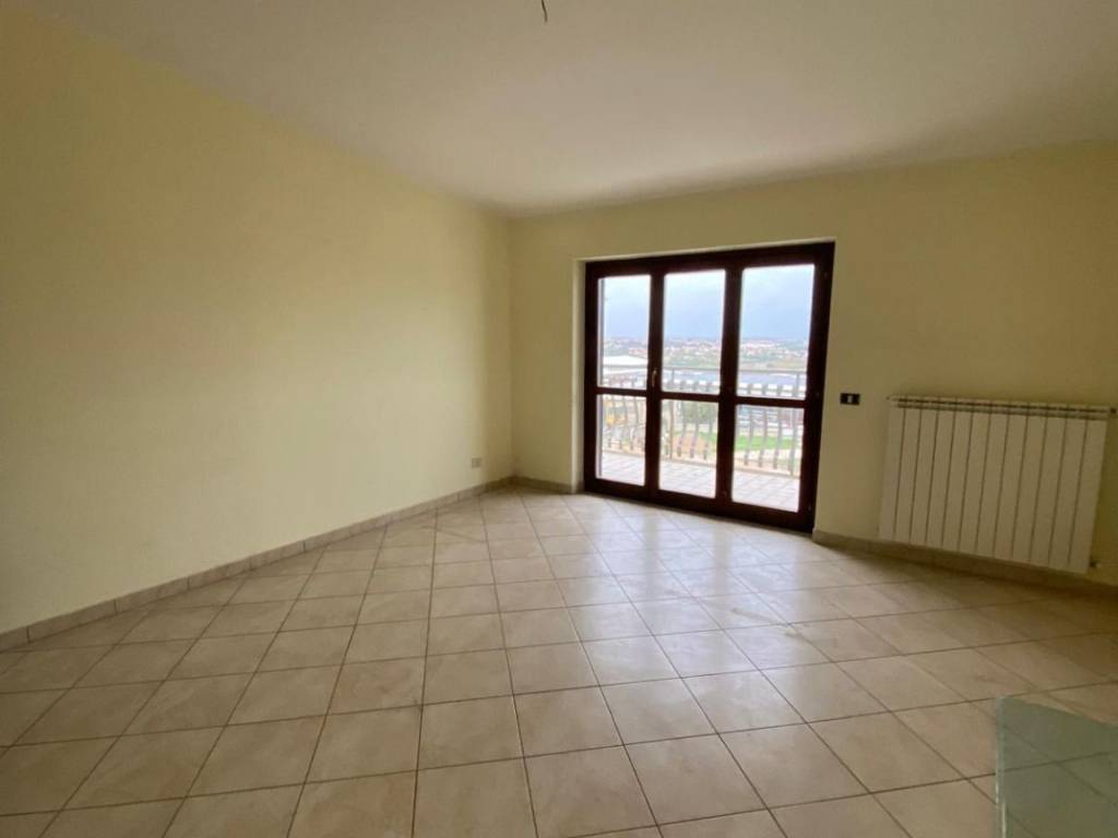 appartamento in vendita a Monte Compatri in zona Laghetto