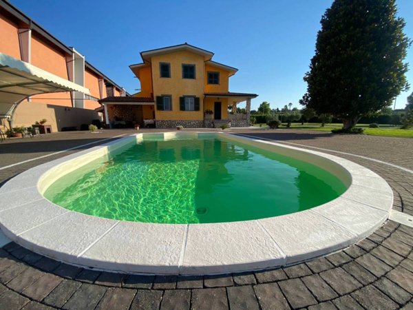casa indipendente in vendita a Monte Compatri in zona Laghetto