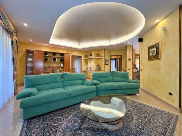 casa indipendente in vendita a Monte Compatri in zona Laghetto