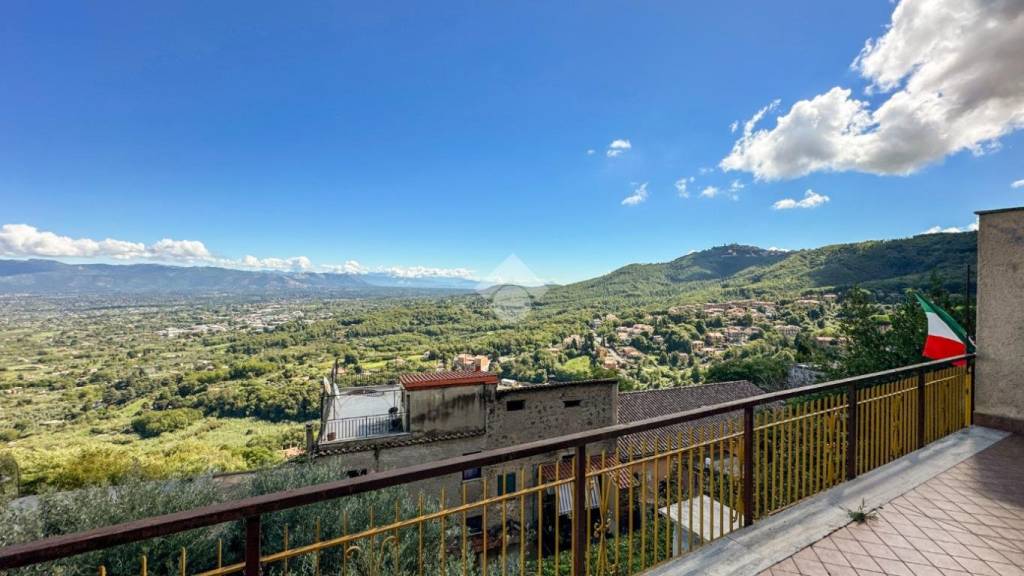 appartamento in vendita a Monte Compatri