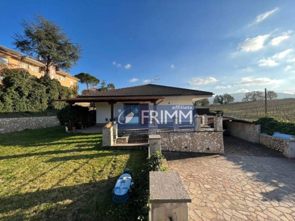 casa indipendente in vendita a Monte Compatri in zona Pantano
