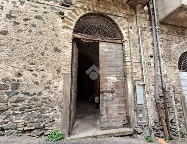 locale di sgombero in vendita a Monte Compatri