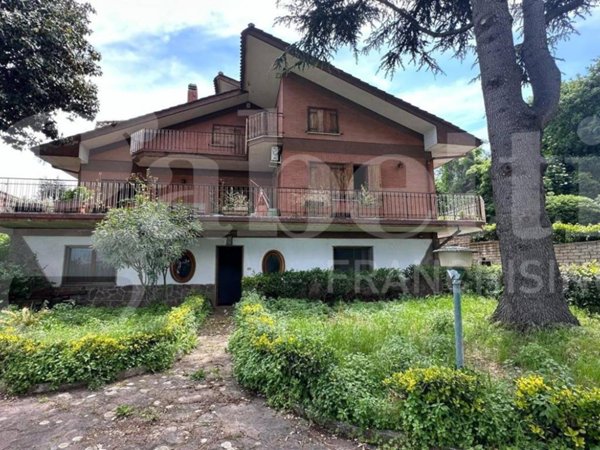 casa indipendente in vendita a Monte Compatri