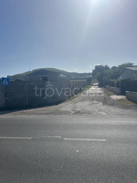 intera palazzina in vendita a Monte Compatri in zona Laghetto