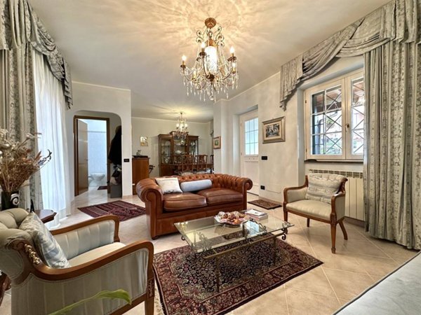 casa indipendente in vendita a Monte Compatri in zona Laghetto