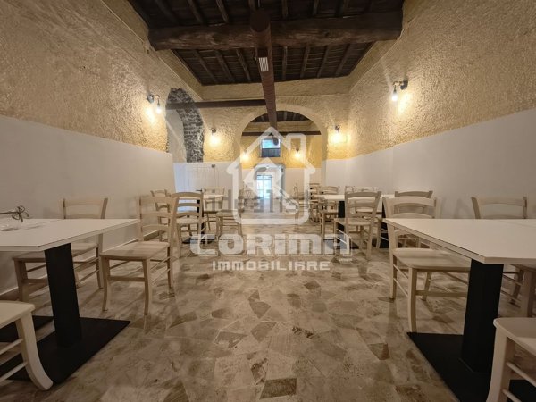 locale commerciale in vendita a Monte Compatri