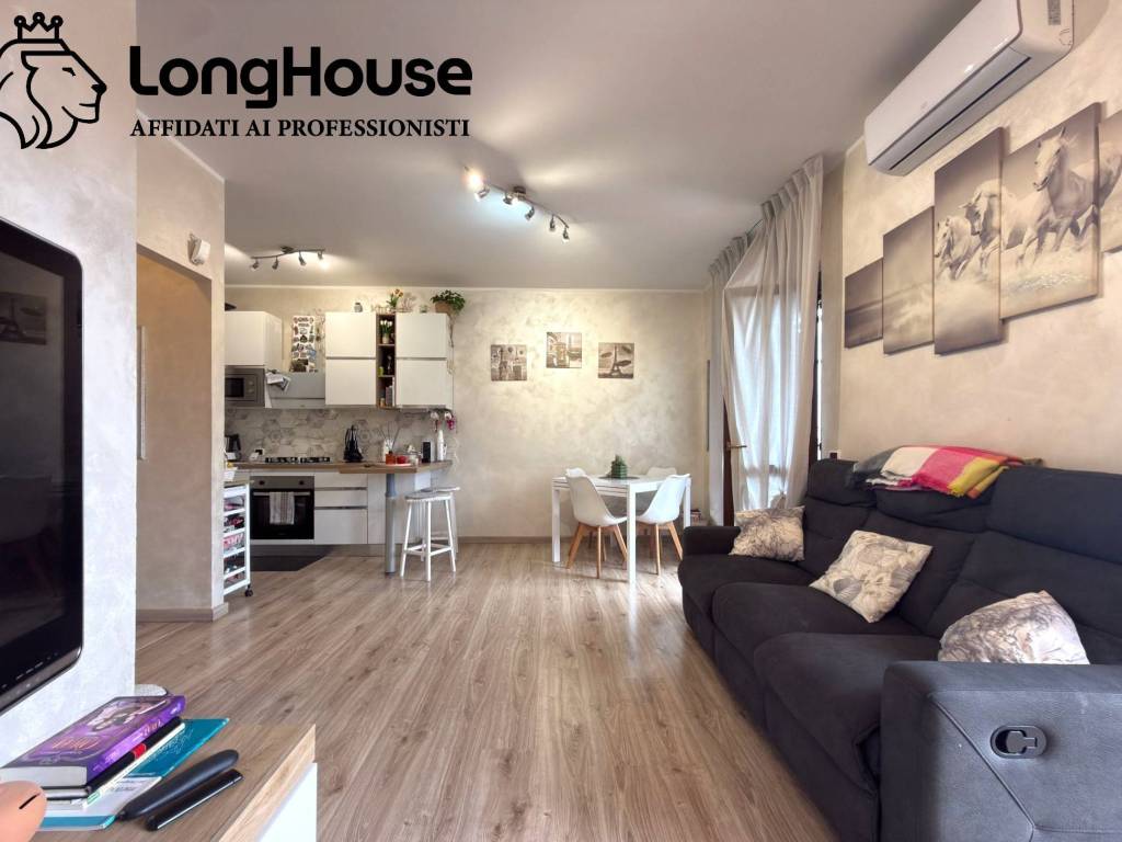 appartamento in vendita a Monte Compatri in zona Laghetto