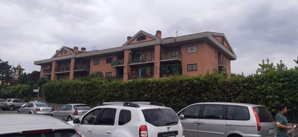 appartamento in vendita a Monte Compatri in zona Laghetto