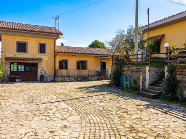 casa indipendente in vendita a Monte Compatri