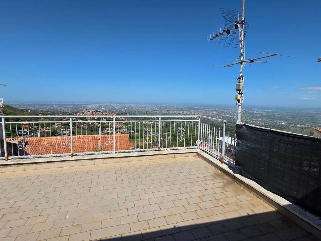 casa indipendente in vendita a Monte Compatri