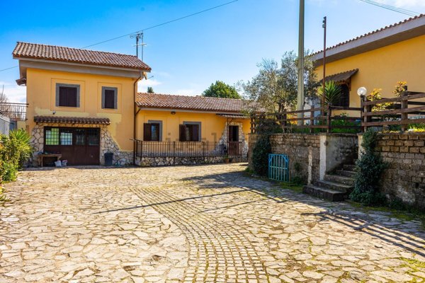 casa indipendente in vendita a Monte Compatri