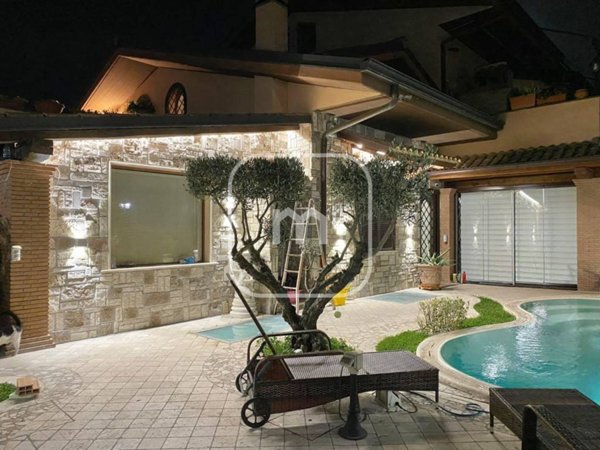 appartamento in vendita a Monte Compatri in zona Laghetto