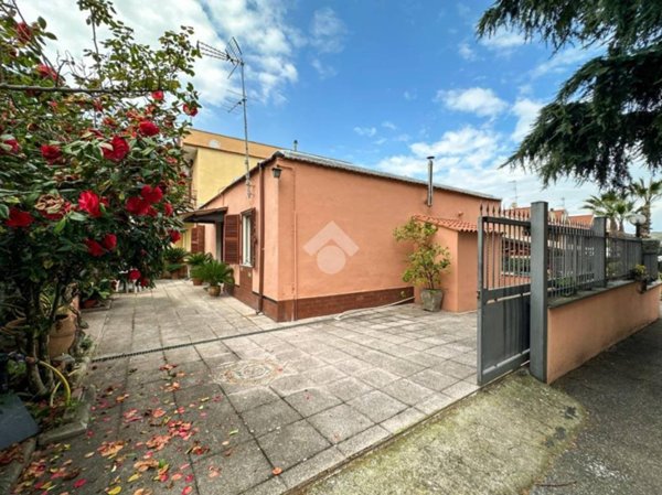 casa indipendente in vendita a Monte Compatri in zona Laghetto