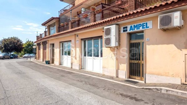 negozio in vendita a Monte Compatri